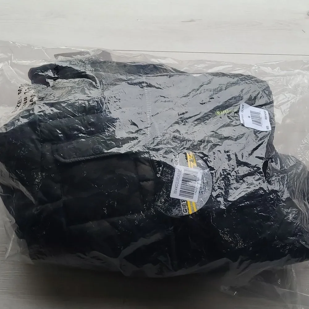 Ixtreme‎ Boys' Camouflage Puffer Jacket Medium NWT in packaging
